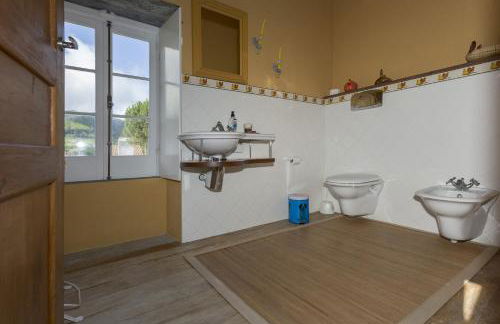 Casa dos Platanos-Family Home - Photo 25