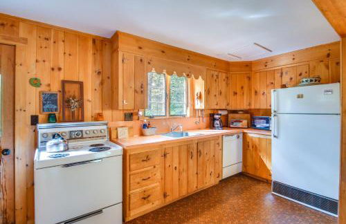 Private Island with 2 Cottages on Kezar Lake! - Foto 24