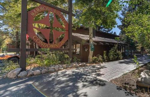 Ski Den - Steps to Mammoth Village! - Foto 19