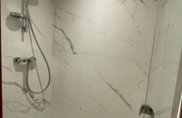 St Tropez Plage - Photo 4