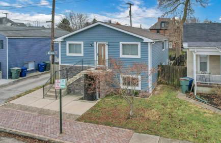 German Village Hidden Gem - 3 BR, Parking l Value - Foto 46