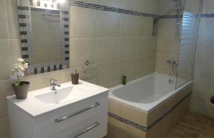 Villa Cecilia - 4 bedrooms, 4 bathrooms, heated inside pool, gym - Photo 20