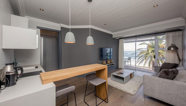 Cozy Apartment Opposite Camps Bay Beach Seasonsfind the Bay - Foto 2, Habitación