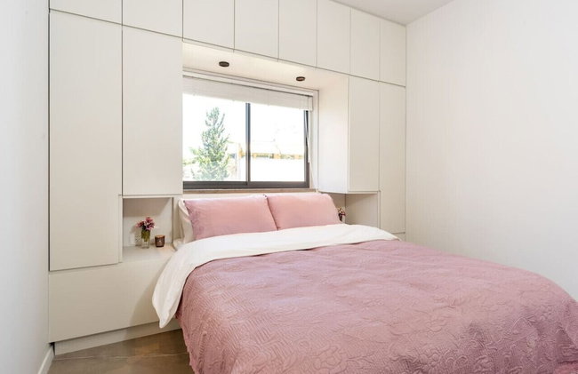 Stylish Apartment with Cozy Vibes by Sea N Rent - Foto 24