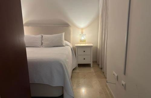 Dúplex céntrico con terraza y parking gratuito - Foto 6