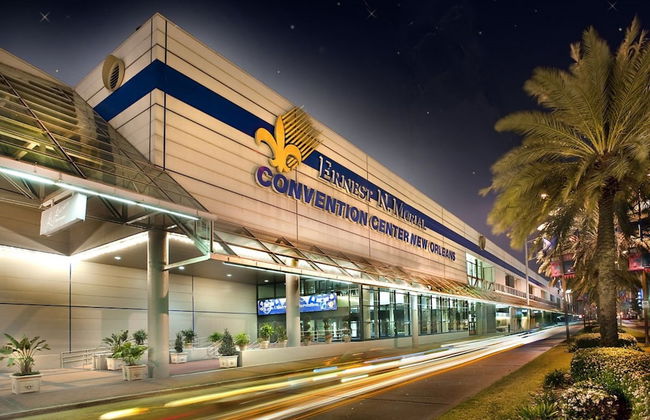 2BD Spacious condo Steps from ST Charles - Foto 16