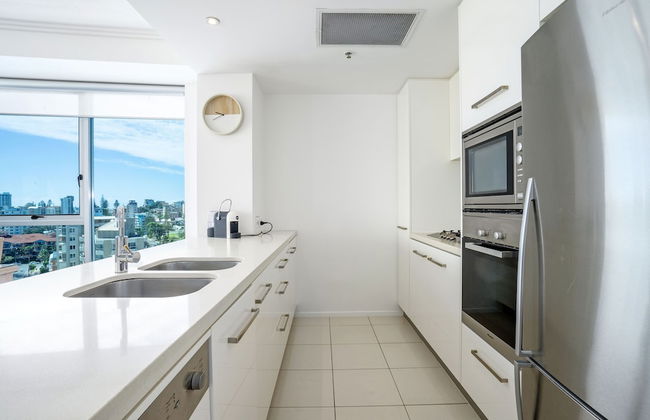 Reflection on the Sea - Foto 36