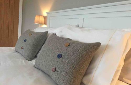 The Byre, Glasphein-Panoramic sea and glen views - Foto 23