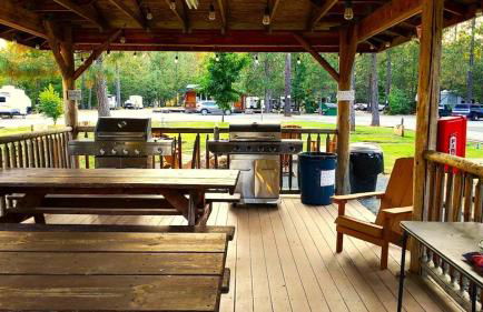 Lazy Bear Cabin 6 - Sleeps up to 4 - Foto 32