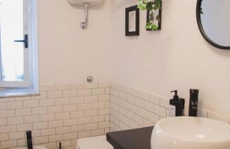 Aviothic Home - Photo 37