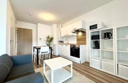 L'Émeraude - Proche Hôpital - Parking - Clim - Fibre - Terrasse - Foto 7