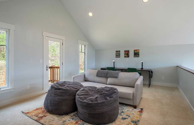 Private Retreat w/ Hot Tub, Amazing Views, Game Room Silver Spoon by Avantstay - Foto 20