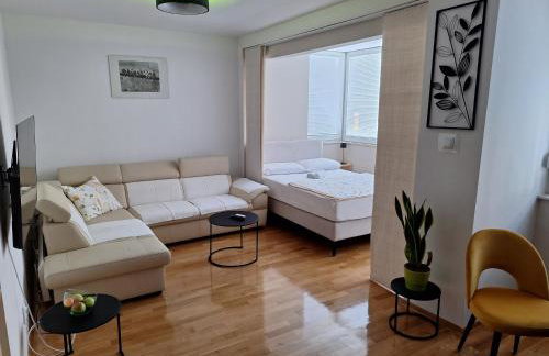 STUDIO APARTMAN MARKo C self-check in,frre parking - Foto 16