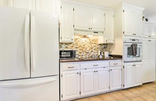 Modern Home in Napa Area with Hot Tub and Game Room! - Foto 12