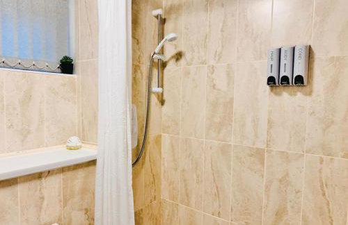 Cosy 1 bed flat, sleeps 4, free parking - Photo 30
