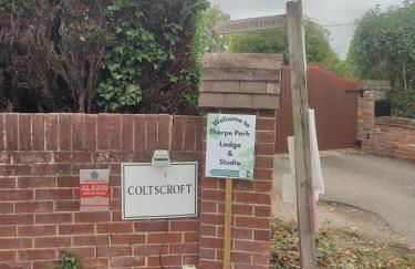 Thorpe Park Lodge - Ground Floor Detached & 2 Free Gated Parking Spaces - Foto 51