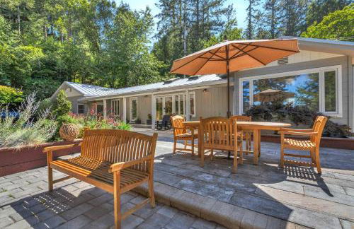 Stylish 3BR Retreat Close to Coast & Wineries - Foto 1
