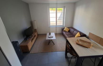 Beaugency RDC avec cours - Photo 1