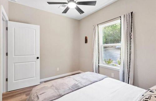 Modern Cabin Nestled in a Pine Forest Near Austin - Foto 73