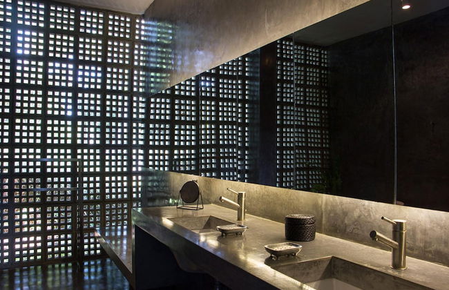 Historically Important Architecturally Stunning Hilltop Villa - Photo 33