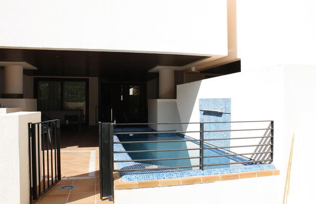 Private Pool Apartment Near Beach - Photo 23
