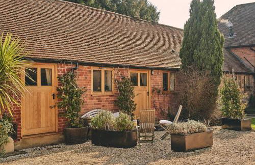 The Clock Tower & Dairy - Two x 2 Bed Barns with Indoor Pool - Photo 13