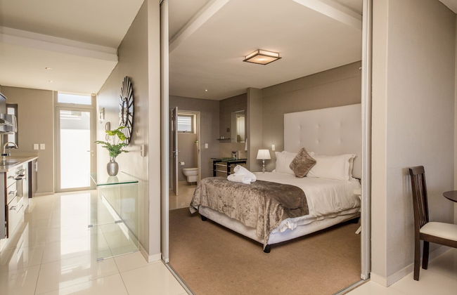 Infinity Self-Catering Apartments - Photo 7