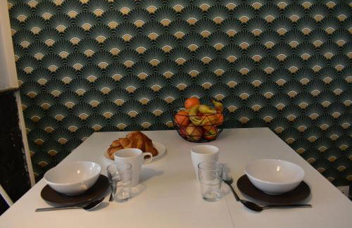 Le Camélinat T2 centre ville Proche stade et parc expo - Foto 6