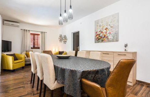 Stunning Home In Smokovic - Photo 22