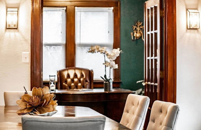 Glamorous Green Beauty in the Heart of University District 15min to Downtown - Foto 16