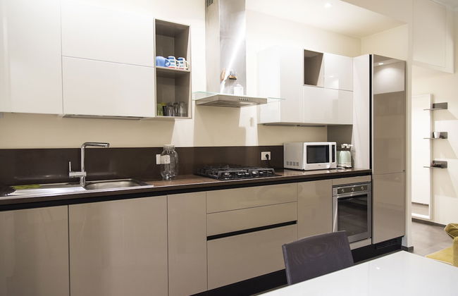 2 Bedrooms Flat with Parking near Metro Stop - Foto 13