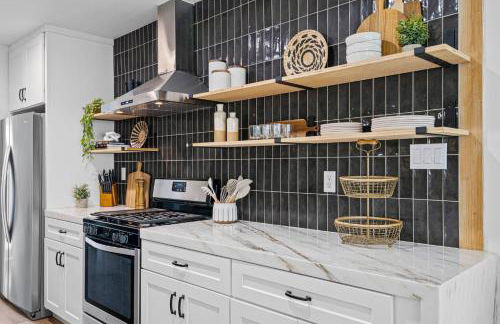 Pool House Retreat near LAX, SoFi & Beach - Foto 31