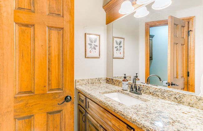 Peaceful Luxurious Ranch Family Reunion - Photo 39