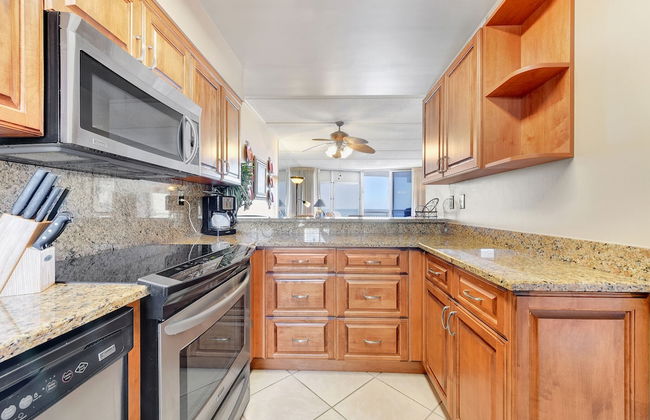 Surfside Condo 503 by Vtrips - Foto 8