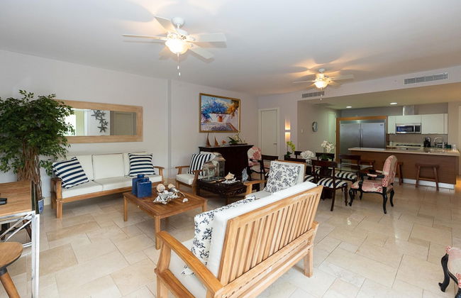 The Puerta del Sol Condo - Foto 24