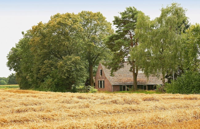 Spacious Farmhouse near Forest in Stramproy - Foto 39