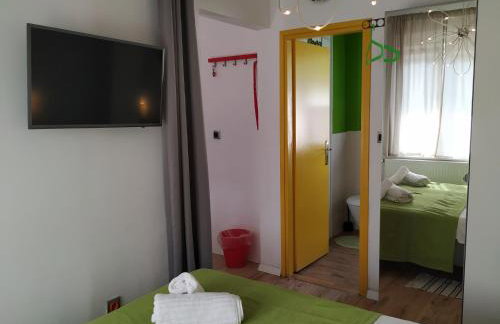 Two Flowers Apartments - Foto 8