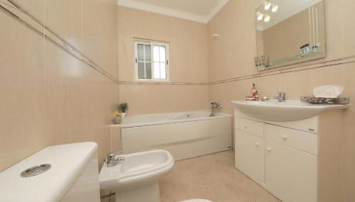 Villa Rosa, Tavira Residential, Pezinhos - Photo 2