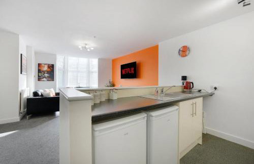 NEW! Stylish 5-Bed Apartment in Stockton-on-tees by Stay With Us, Perfect for Contractors & Large Groups, FREE Parking! - Foto 10