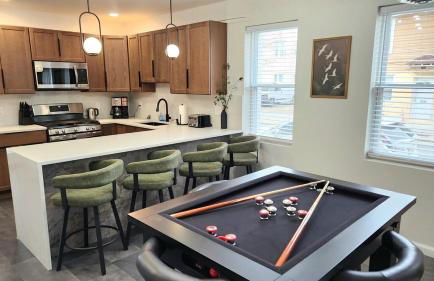 The Row House- Modern, Stylish and Newly Updated! - Foto 19