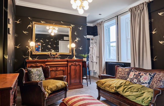 Snug at Clarence - Near Museum of Free Derry and Bloody Sunday Memorial - Foto 1