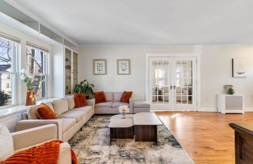 5BR Home Minutes to NYC and FIFA 2026 Sleeps 16 - Foto 1