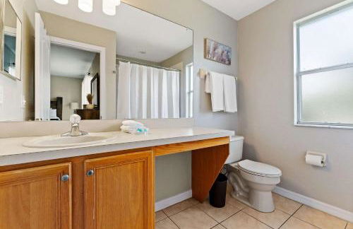 Elegant 3 BDR Townhome in Desirable Regal Palms - Foto 73