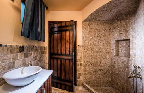 Villa Belladonna - Heraklion Private Pool Getaway - Photo 49