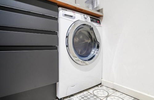 Great Location 2 Bedroom House in Nottingham, Private Garden, Fast Wi-Fi and Free Parking - Photo 60