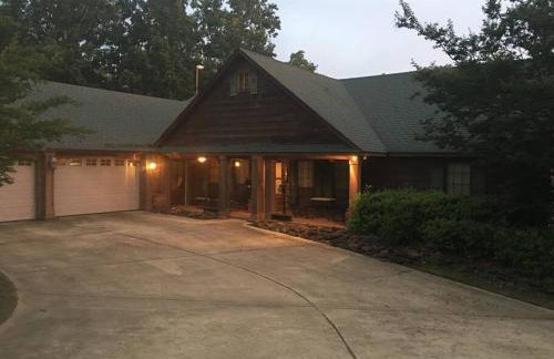 Oxford Chalet Getaway with Lake/Beach Access - Foto 32