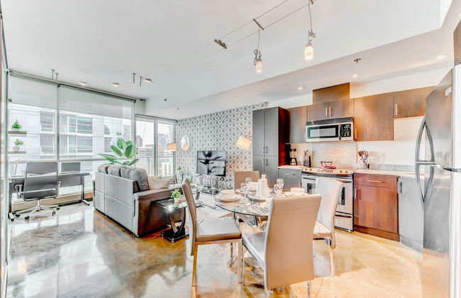 Luxury Condo With City Views Near Stampede Park - Photo 8