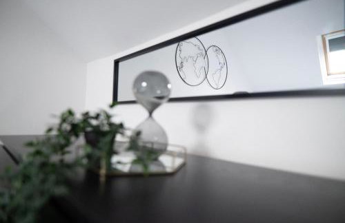 Bright 2-Bed Flat with Skylight attic Room - Foto 5