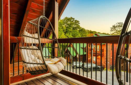 Splashtacular: Indoor Pool~Gorgeous Views~HotTub~GameRoom~Resort - Photo 37