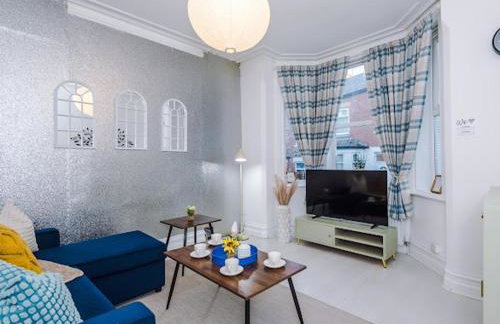 Sleep7, Pool Table, TTennis, Free Parking, 3BR - Foto 1